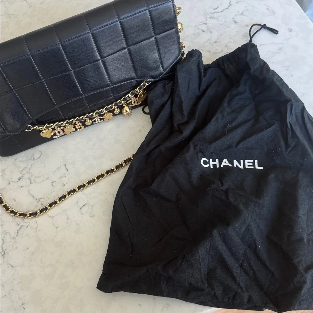 RARE Chanel Lucky Charm Chocolate Bar Flap Bag Black Gold 13 Series Collector - Picture 13 of 15